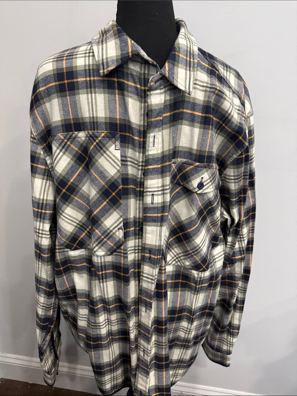 Men's Casual Plaid Button-Down Shirt in Navy, White & Gold Accent